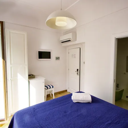 Capri Inn Bed & Breakfast 4*