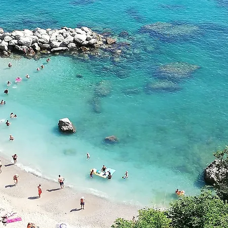 Capri Inn Bed & Breakfast