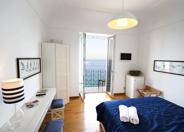 Capri Inn 4* קאפרי