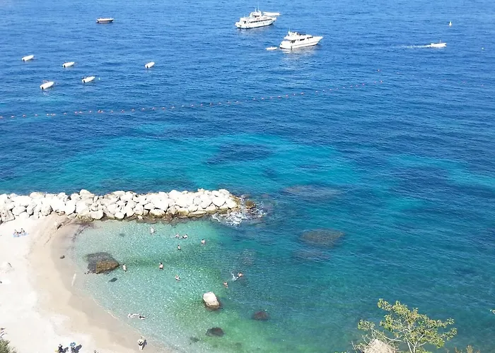 Alojamento de Acomodação e Pequeno-almoço Capri Inn Capri