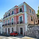 Capri Inn Bed and Breakfast 4*